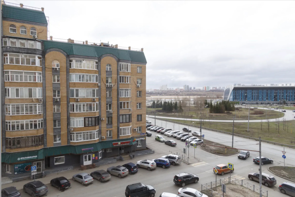 Квартира на Адоратского