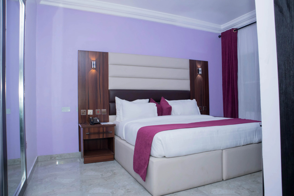 Отель Meritz Hotels and Suites Global Limited