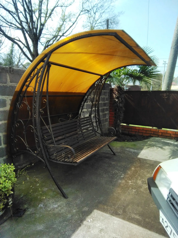 Dikaya Orhideya Guest House