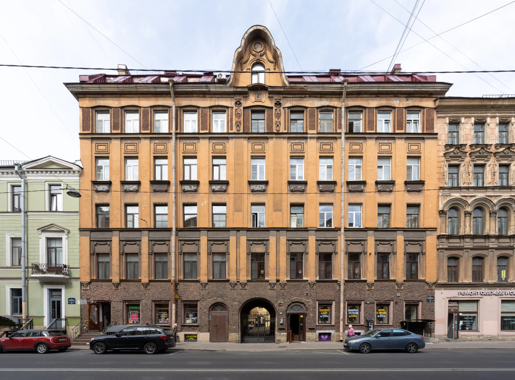Апартаменты LetYourFlat Empire