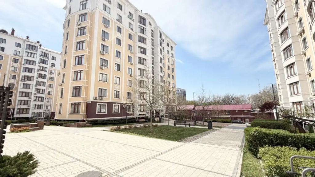 Квартира просторная евро двушка в ЖК Таврический