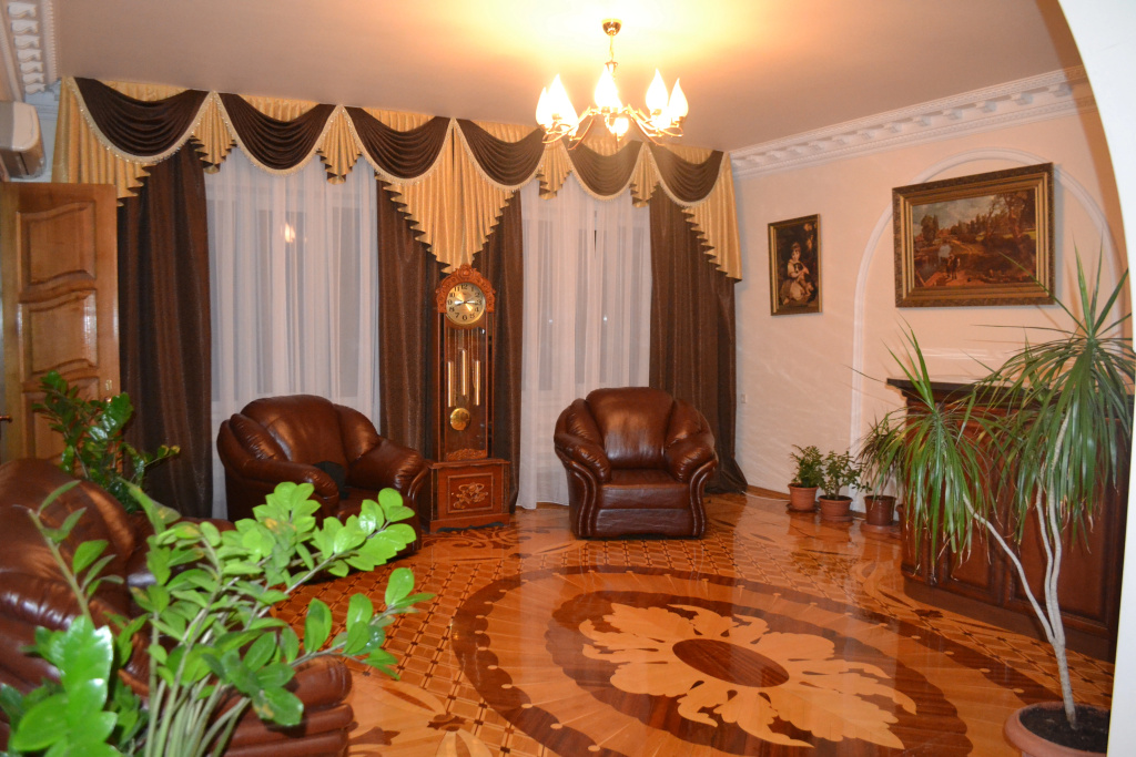 Хостел Family House