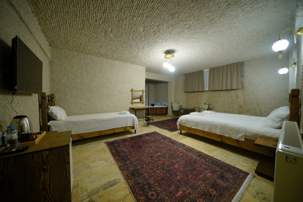 Отель Nirvana Cave House