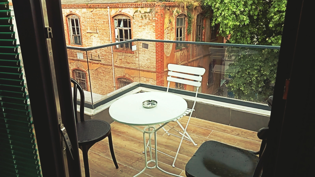 Отель Loren Hotel & Suites