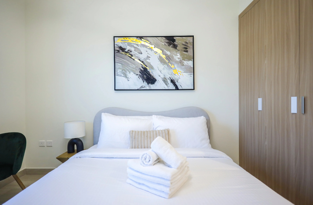 Apartments Elite Lux Holiday Homes - Contemporary Comfort – Studio in Azizi Riviera