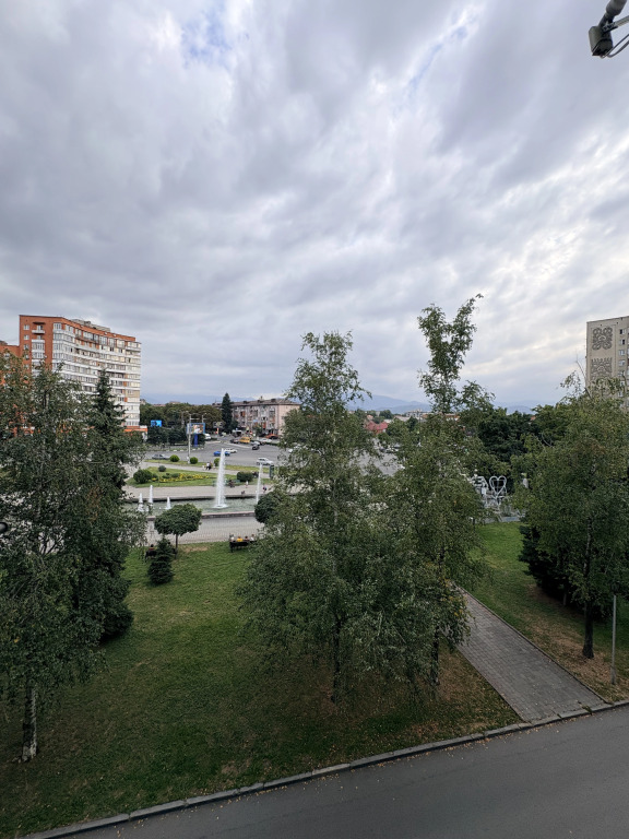 Квартира 1-комнатная с панорамным видом на Площадь Фонтанов