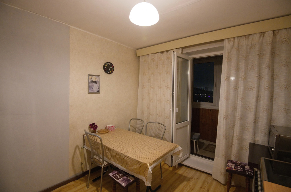 V Tsentre Flat