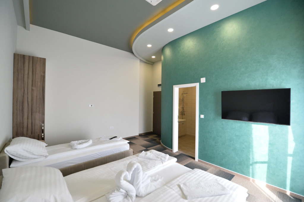 Hotel River