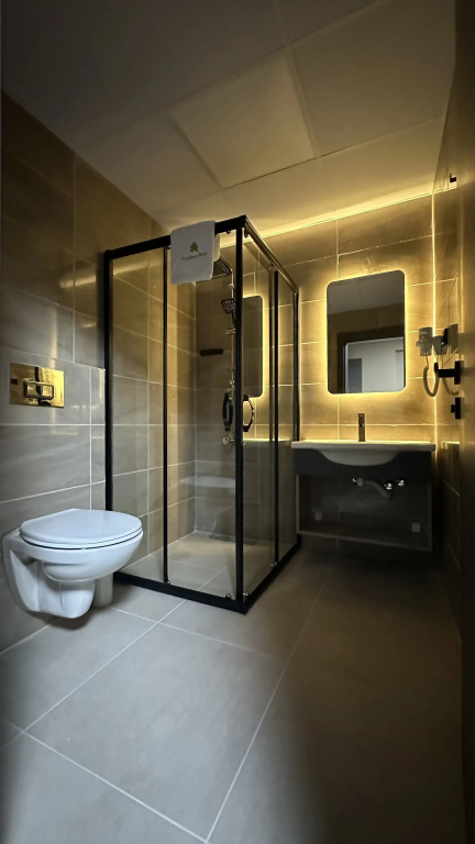 Esse Joven Hotel