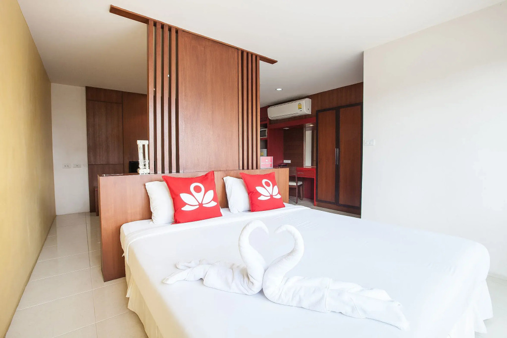 Отель ZEN Rooms Chaofa East Road
