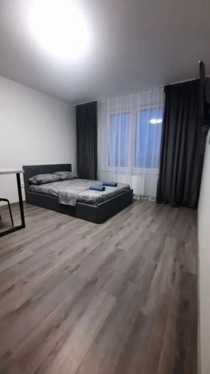 Квартира cтудия в новoм домe c новым ремонтoм