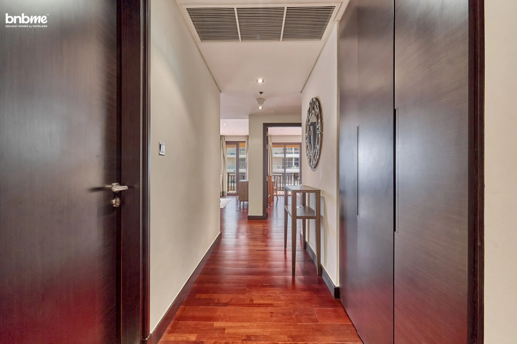 Апартаменты Bnbmehomes  Lux Living Redefined Palm Jumeirah - 507