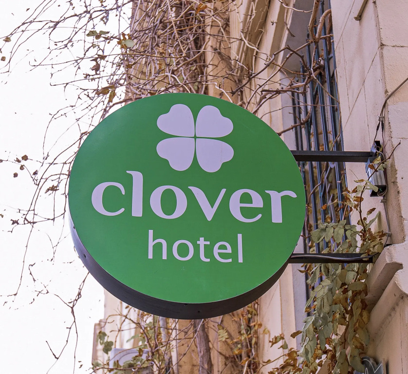 Clover Hotel F1 View