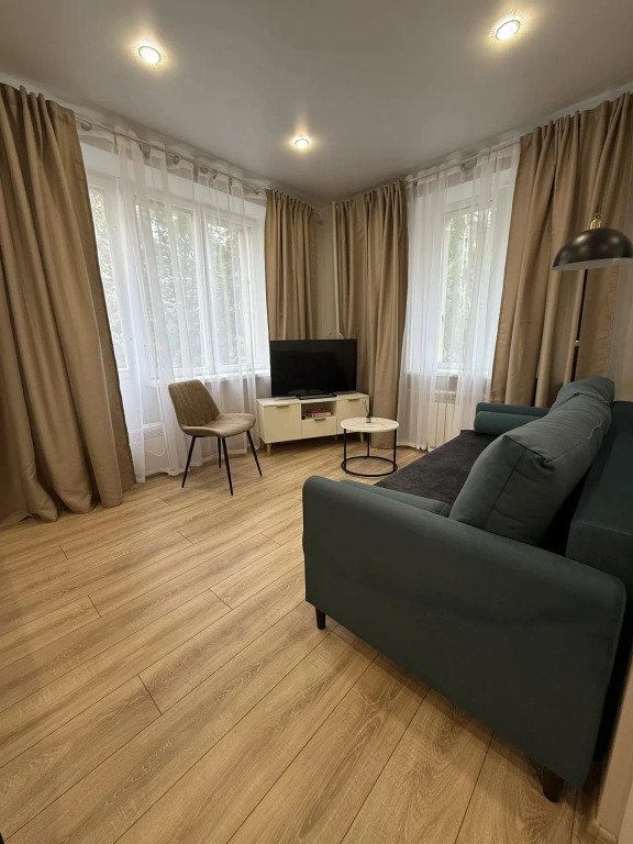 Na Generala Glagoleva Flat