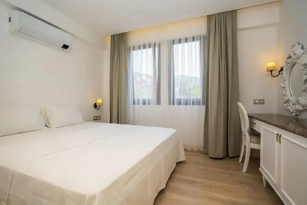 Апарт-отель Channel Suites