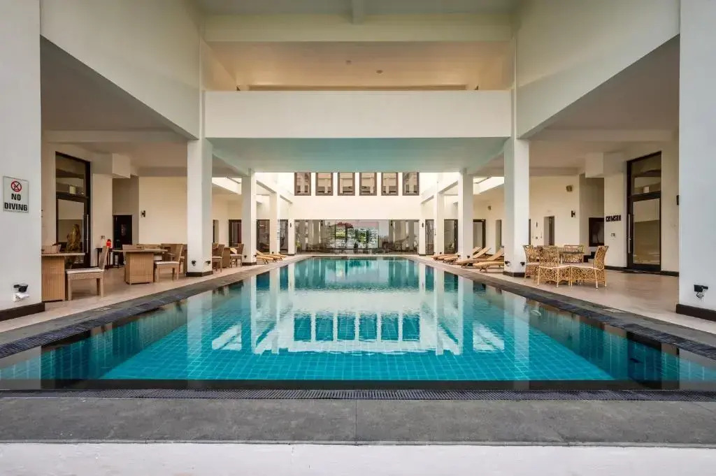 Отель Shinagawa Beach Hotel