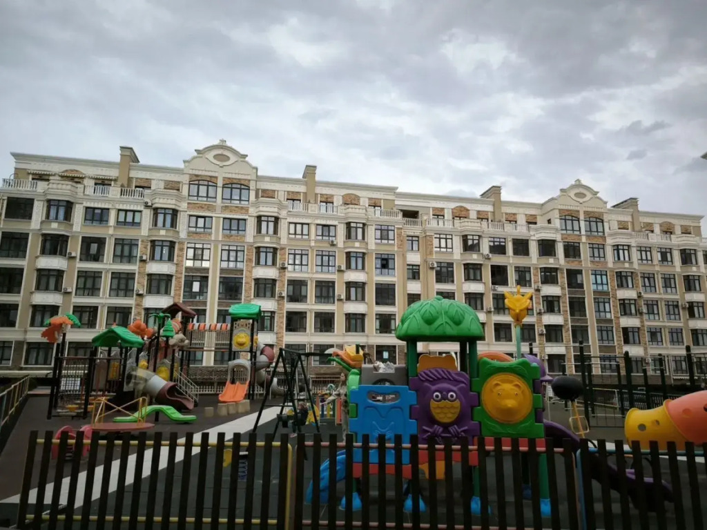 Квартира Мoрскoй дрaкон