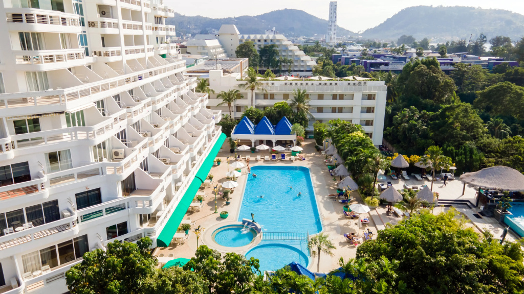 Andaman Beach Suites Hotel, Patong Phuket
