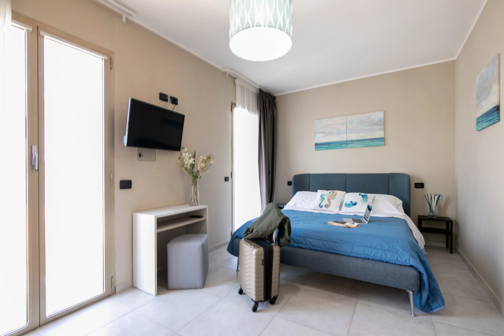 Noah Beach Hotel