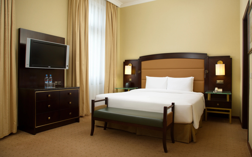 5 ★ Отель Hilton Москва Ленинградская