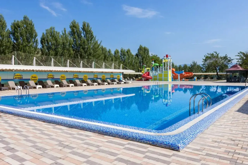 Курортный отель Layner in Chimgan