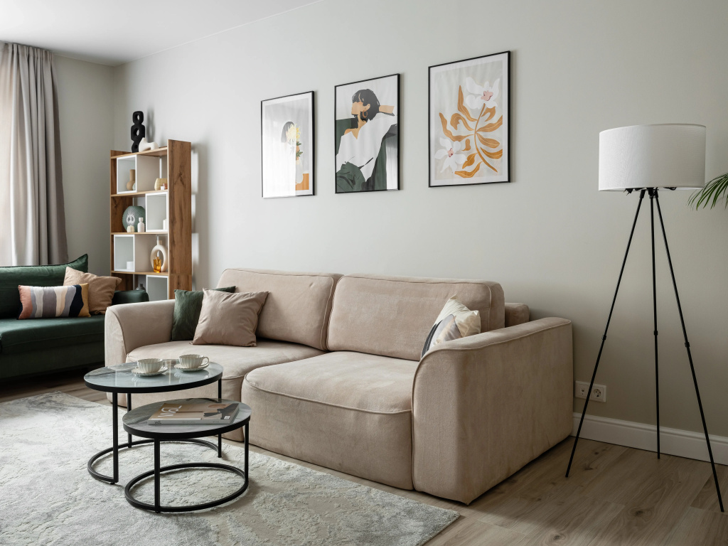 Квартира GM Apartments Стильная Трехкомнатная с балконом и видом на Патриаршие
