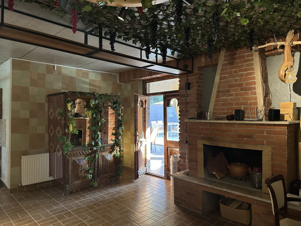 Pesvebi Design Hotel and Cellar