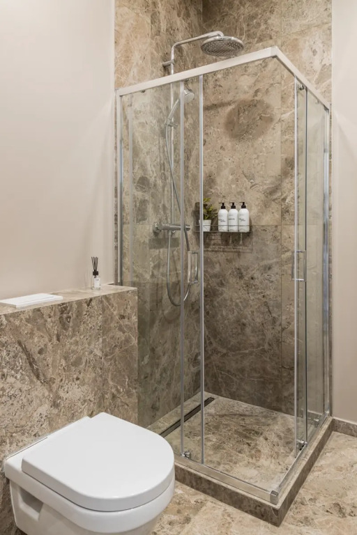 Квартира Moscow Deluxe Apartments Alcon Tower