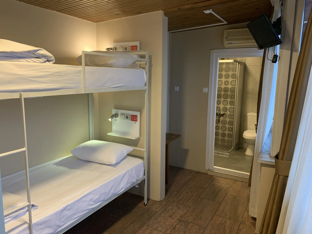 Antique Hostel