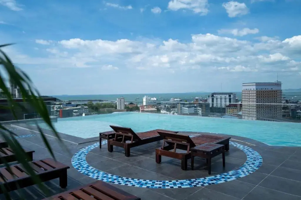 Отель Samsara Hotel Pattaya