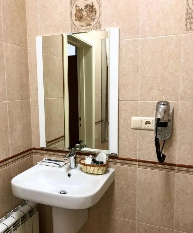 Отель Caesar Royal Palace
