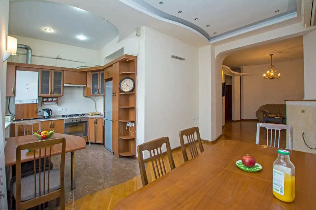Апартаменты RentInnYerevan, Vardanants Street 7
