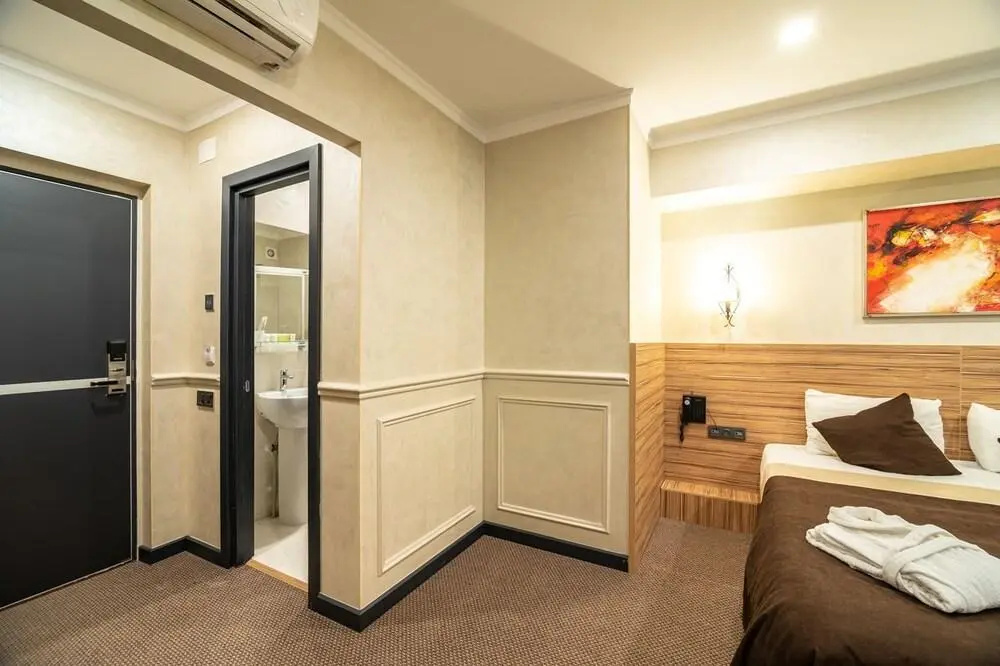 Mildom City Hotel