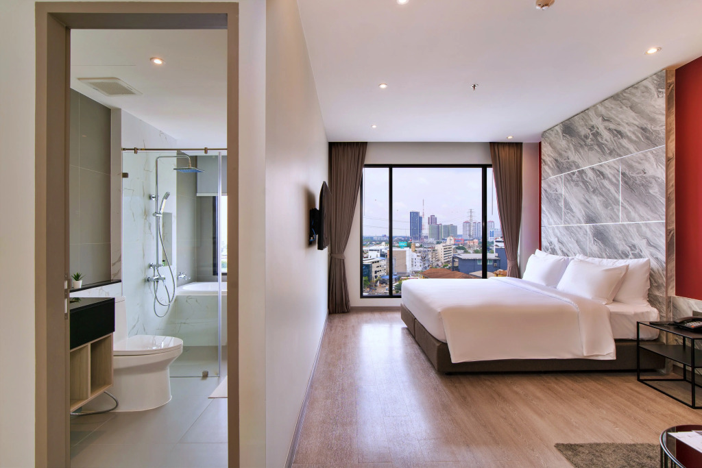 Отель Thaya Hotel Bangkok