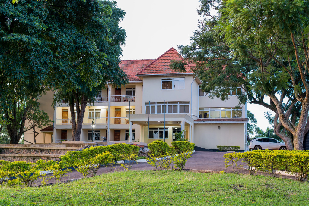 Отель Aggrey