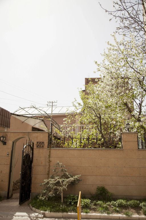 Hin Yerevantsi Hotel