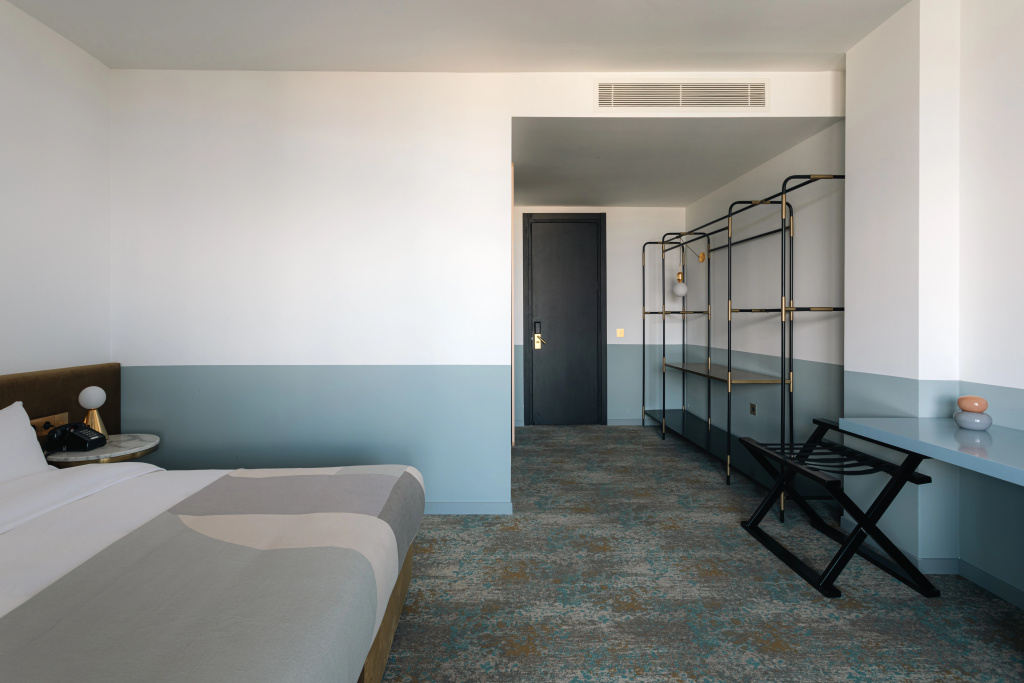 Castor & Pollux Hotel