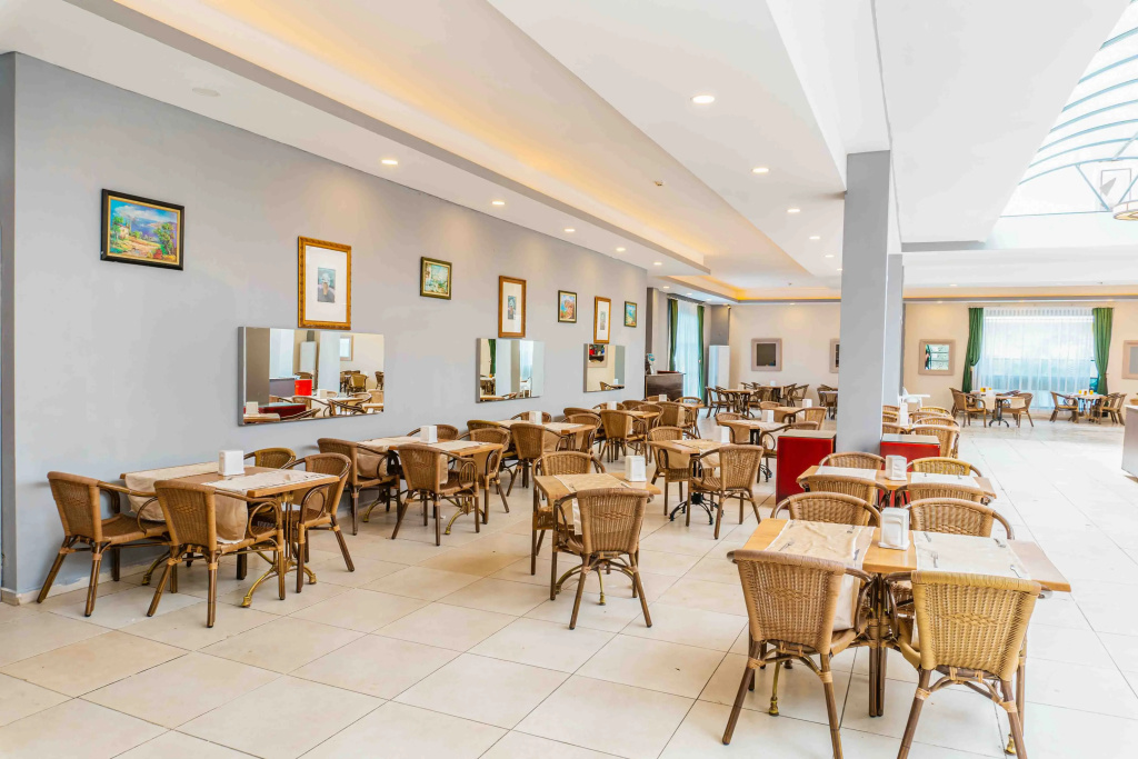 Отель Belpoint Beach Hotel