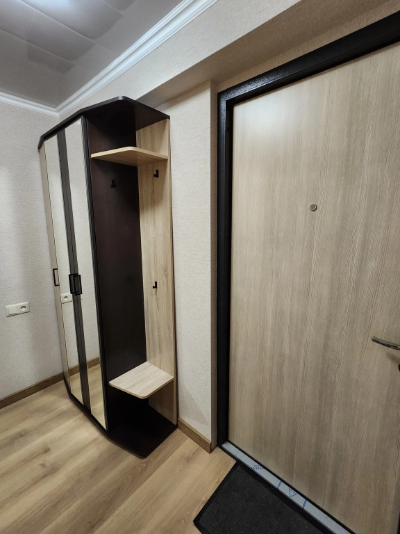 Red Star Flat