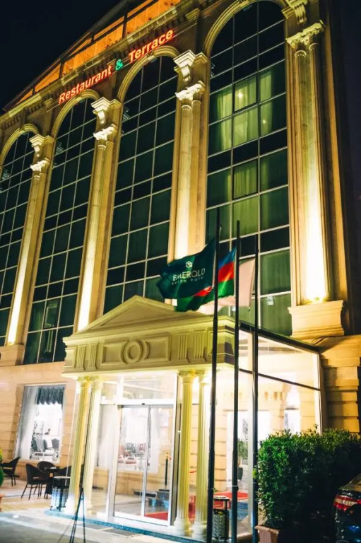 Emerald Suite Hotel