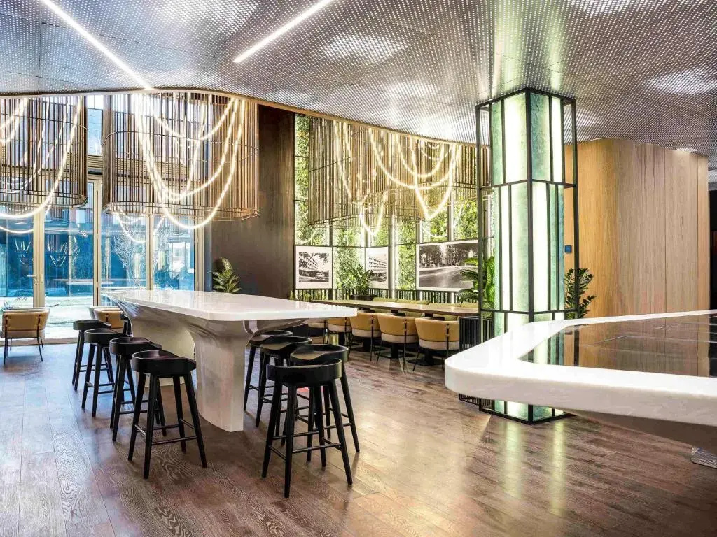 Novotel Living Алматы Жетысу