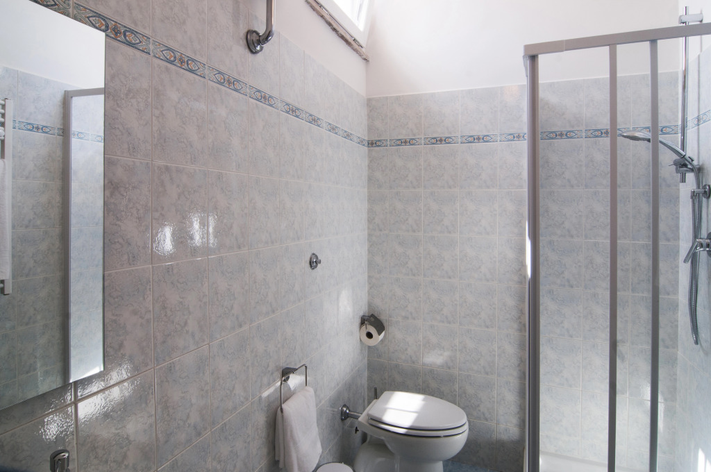 Exclusive Suite with Private Spa Jacuzzi J508L in Panoramic Garden - Roma vicino Ostia Mare