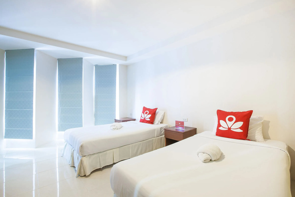 Отель ZEN Rooms Chaofa East Road
