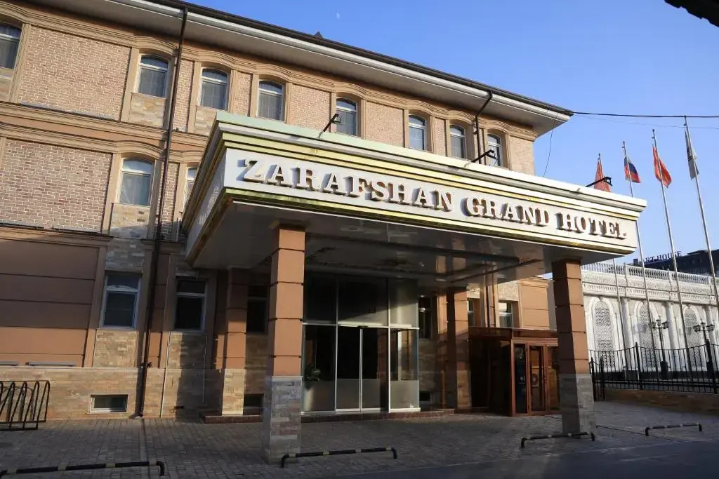Отель Zarafshon Grand
