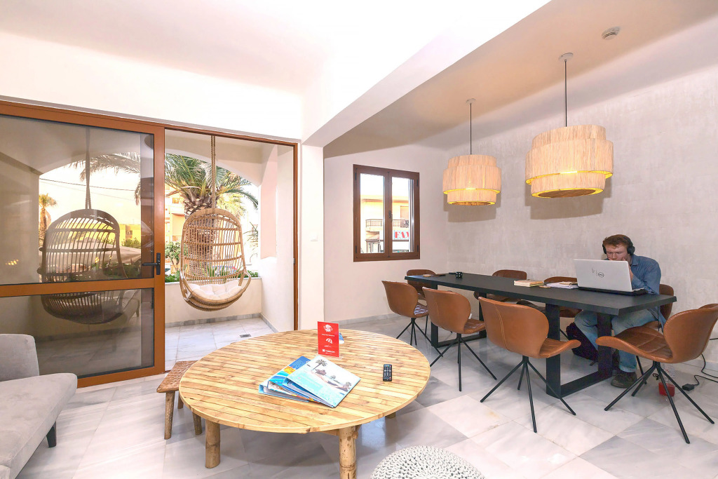 Aristea Hotel