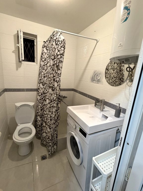 Three_L Guest house