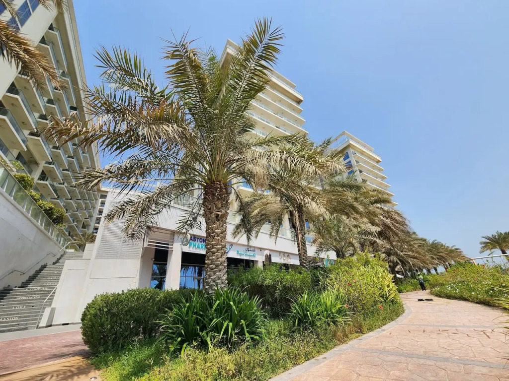 Апартаменты Glam & Family-Friendly 2-Br Duplex in Al Marjan