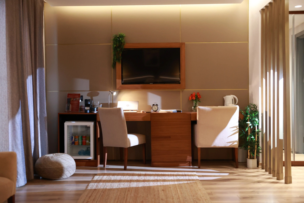 Revia Square Hotel