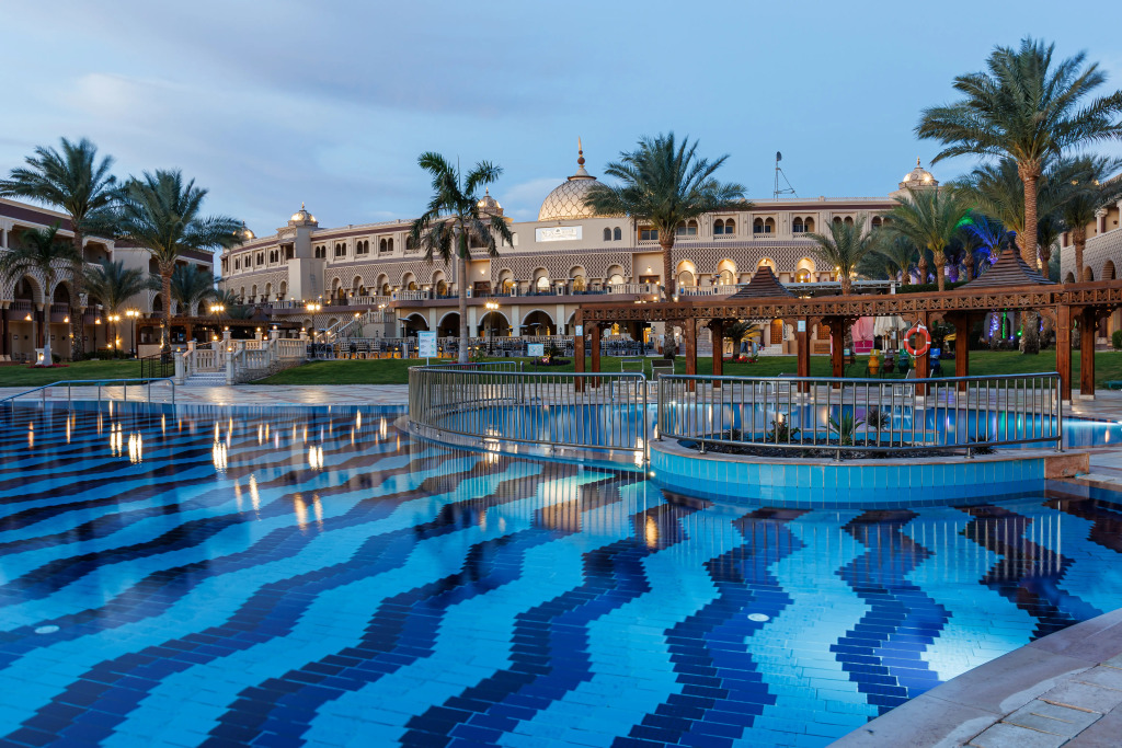 Sunrise Mamlouk Palace Resort