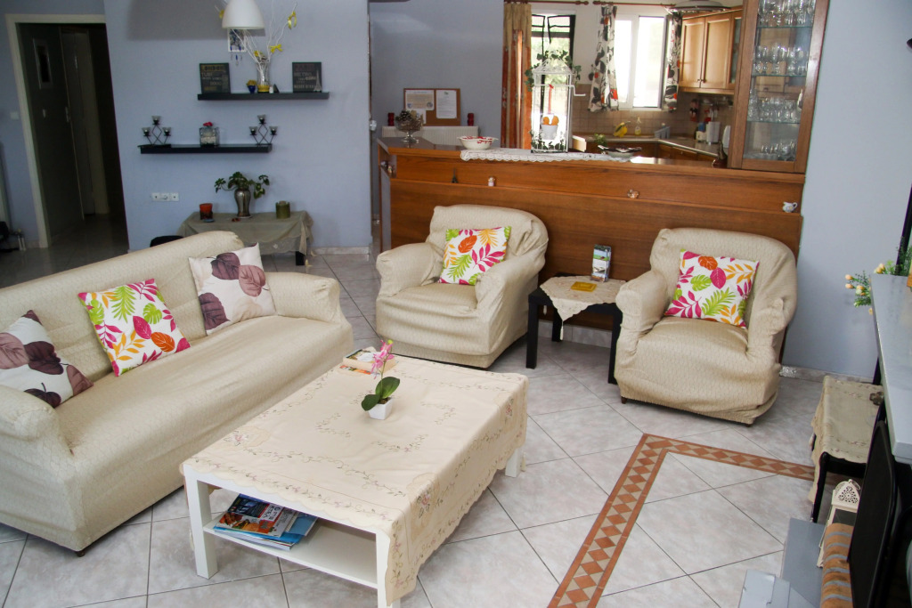 Menelaos Family Apartments